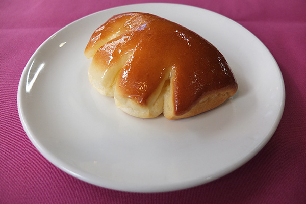 クリームパン